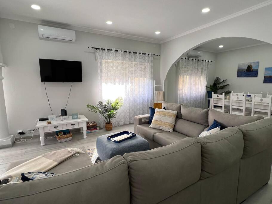 Casa Palmeiras - Res. Of Elizabete And Fatima Holiday home *